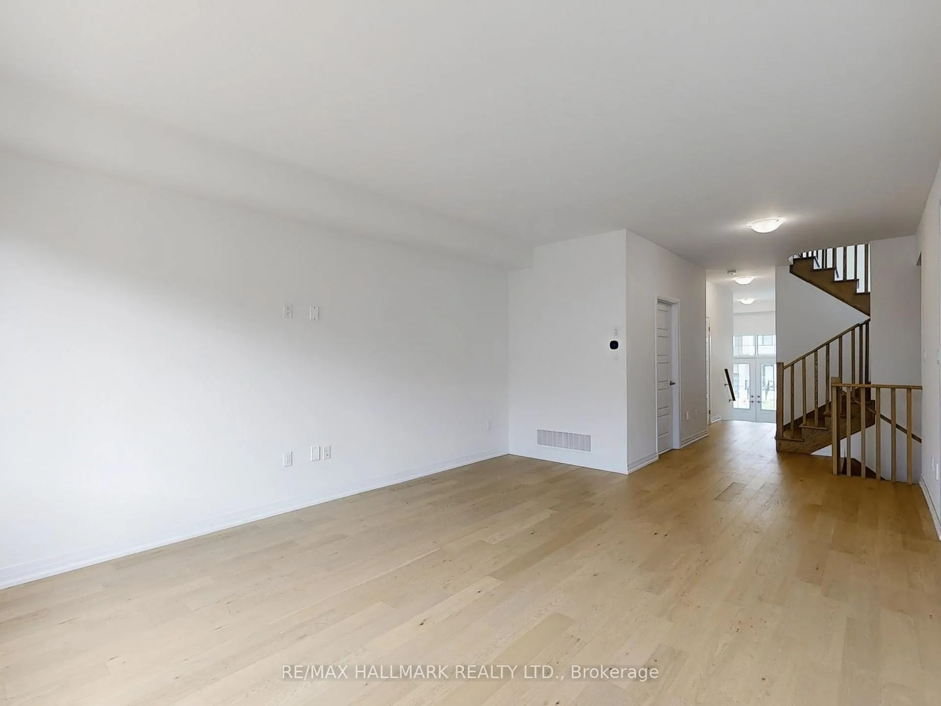 Photo 7 of 40 Velvet Way, Thorold, Rolling Meadows — HOMEH