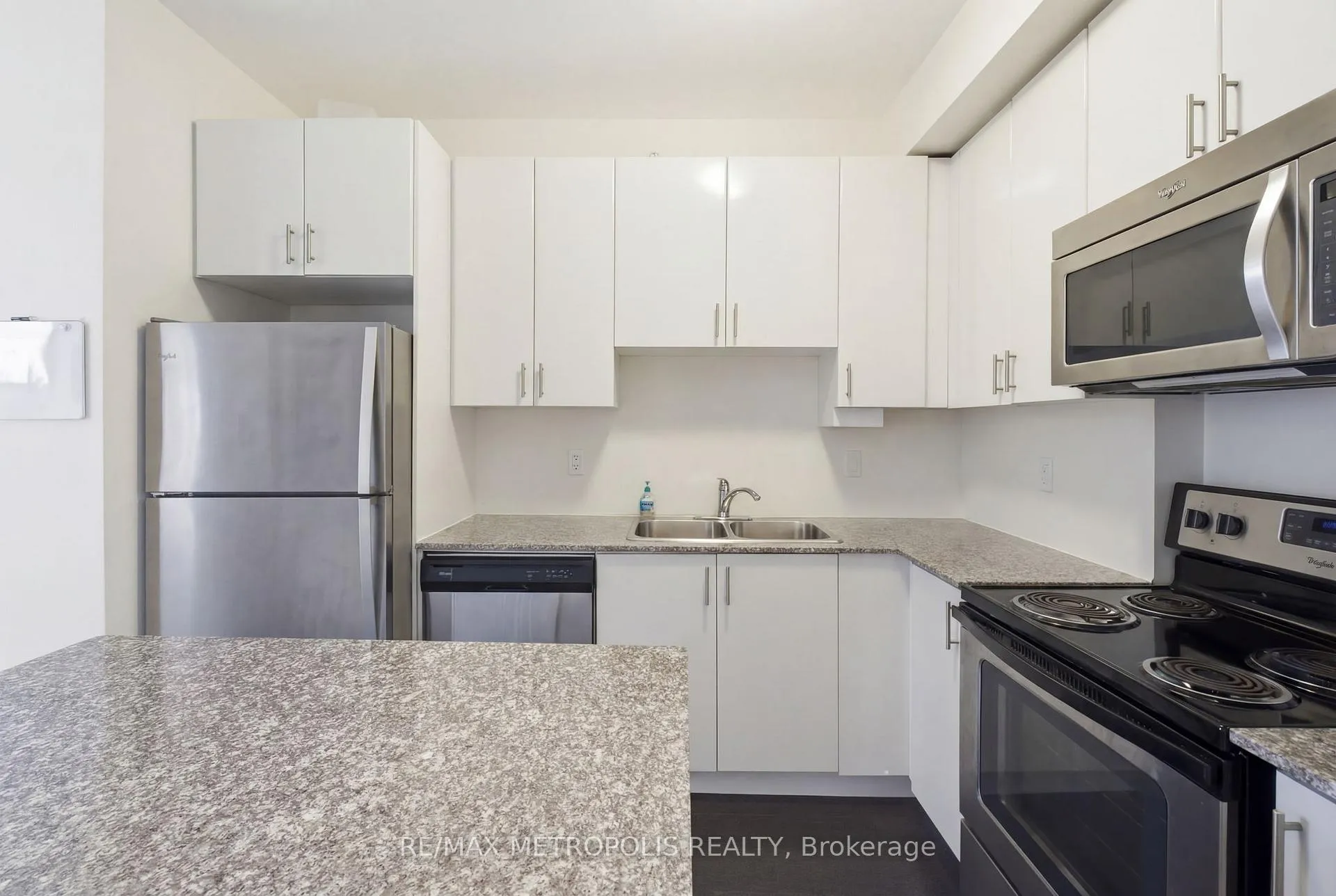 Photo 8 of Unit 704, 2900 Highway No. 7, Vaughan, Concord — HOMEH