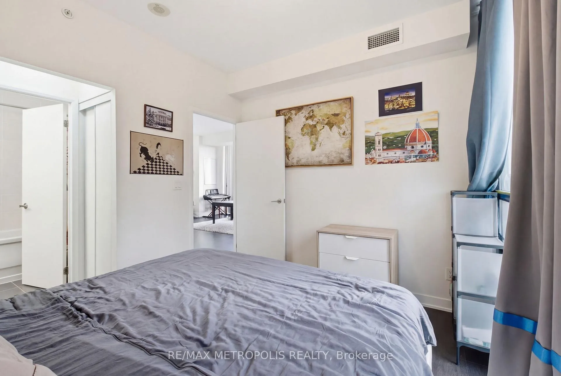 Photo 13 of Unit 704, 2900 Highway No. 7, Vaughan, Concord — HOMEH