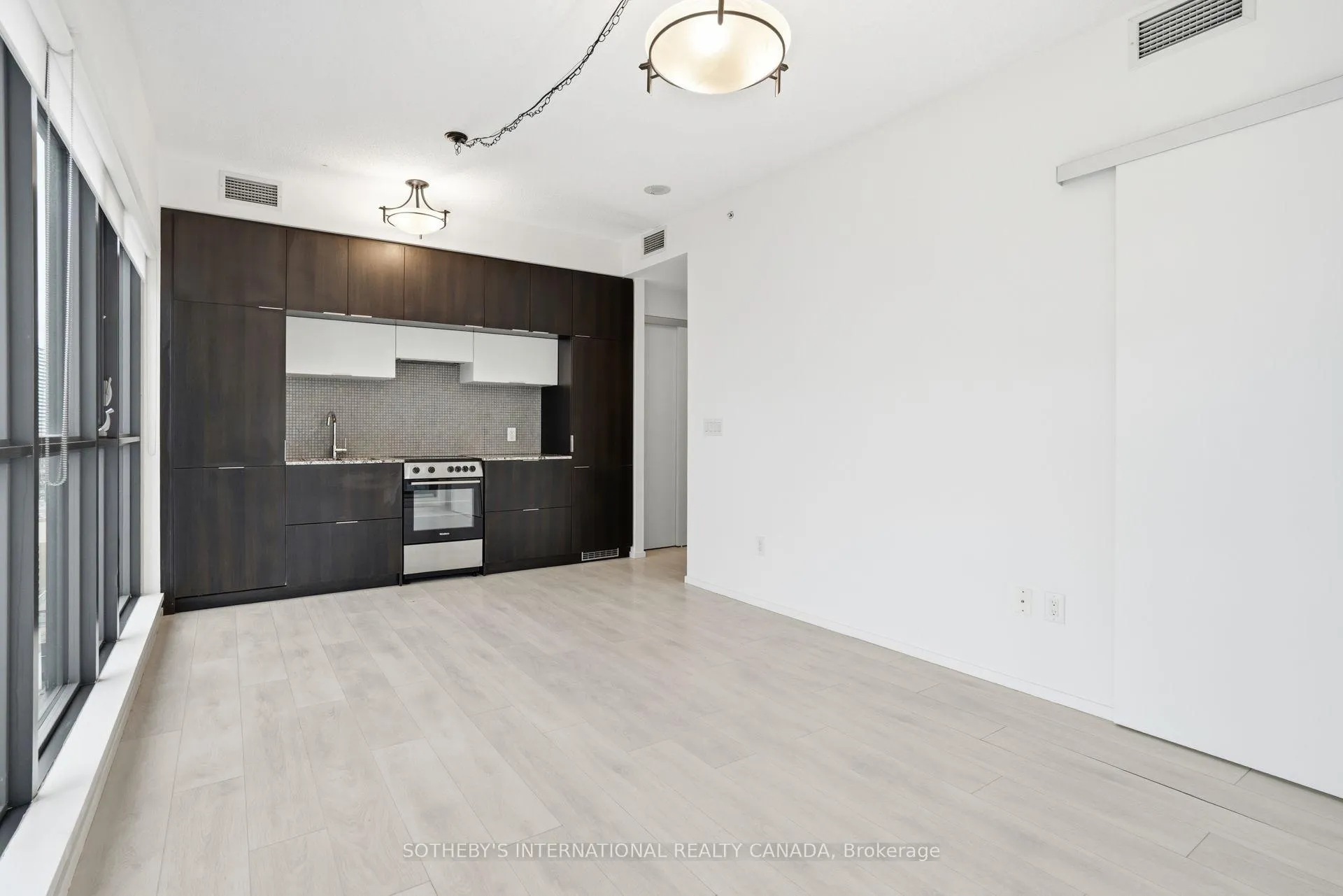 Photo 8 of Unit 2401, 159 Dundas Street E, Toronto, Church-Yonge Corridor — HOMEH