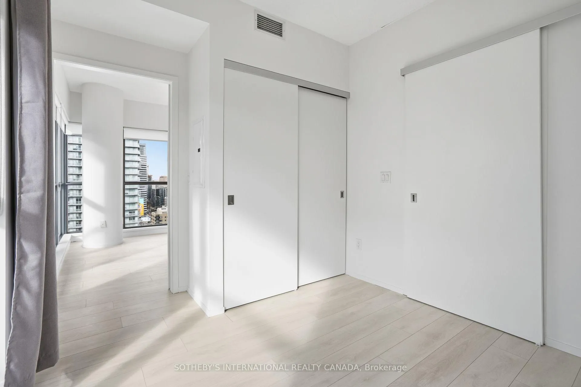 Photo 19 of Unit 2401, 159 Dundas Street E, Toronto, Church-Yonge Corridor — HOMEH