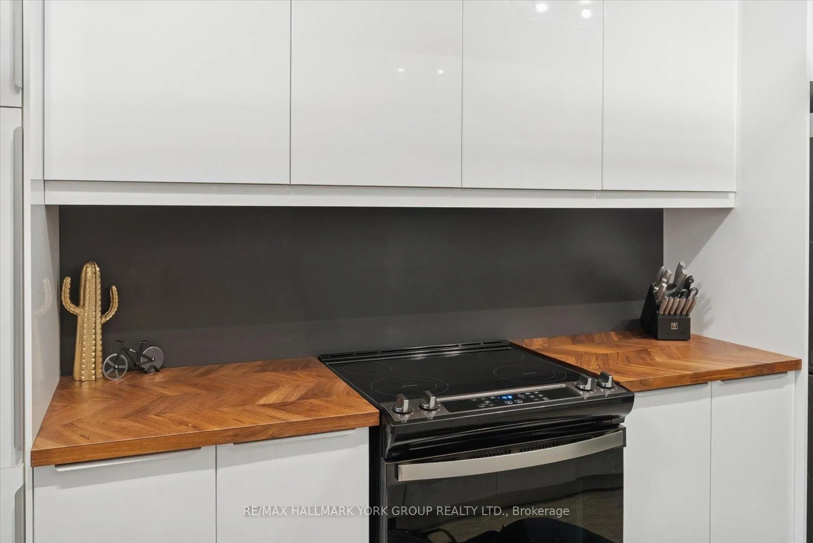 Photo 11 of Unit 103, 715 Don Mills Road, Toronto, Flemingdon Park — HOMEH