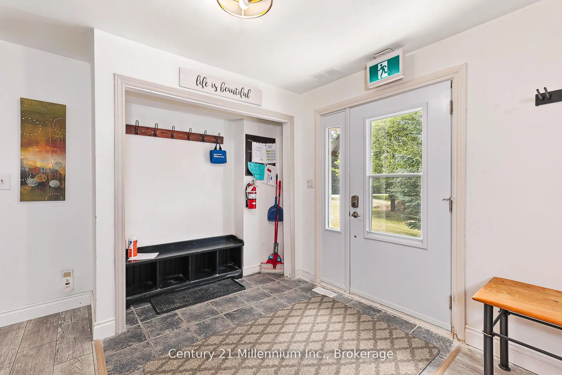 Photo 2 of 127 Scandia Lane, Blue Mountains — HOMEH