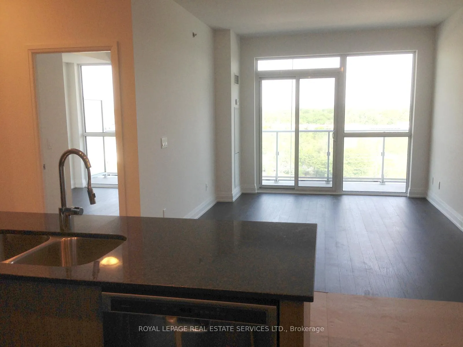 Photo 11 of Unit 1101, 65 Speers Road, Oakville, Central — HOMEH