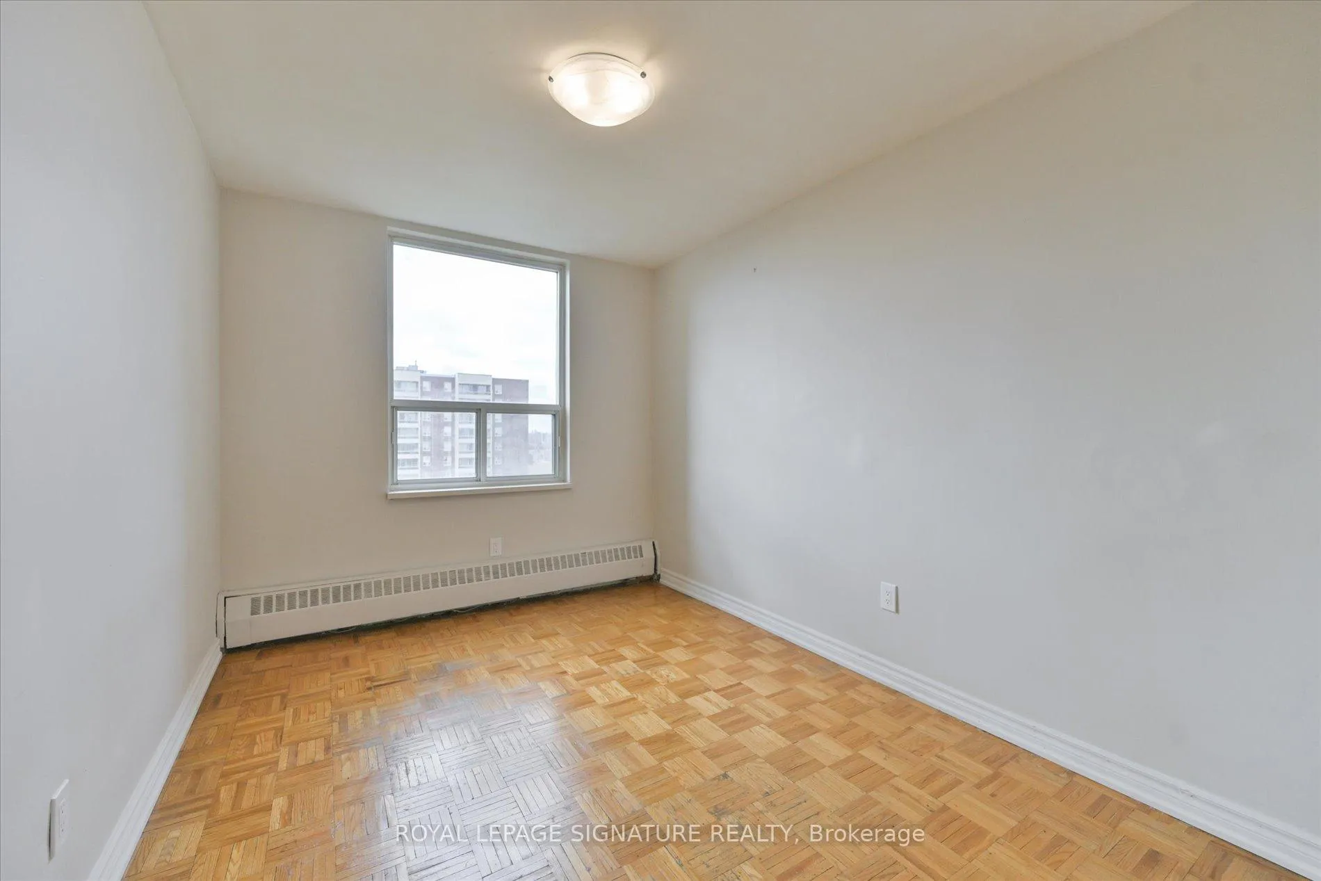 Photo 14 of Unit 801, 19 Four Winds Drive, North York, York University Heights — HOMEH