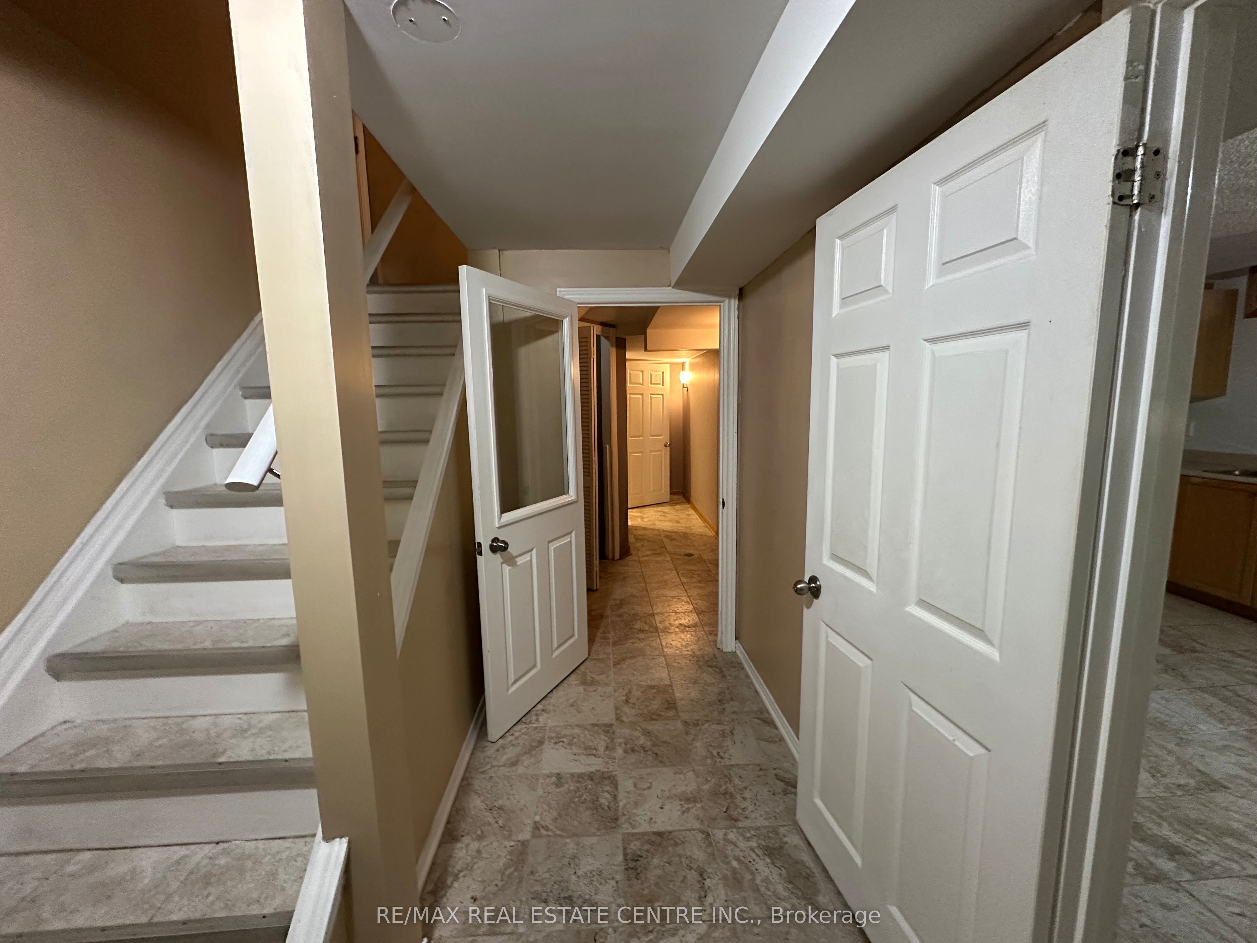 Photo 22 of 43 Windmill Boulevard, Brampton, Fletcher's Creek South — HOMEH