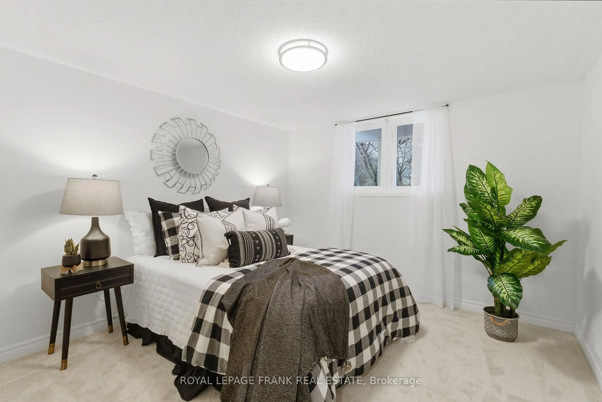 Photo 23 of 49 Mallory Street, Clarington, Courtice — HOMEH