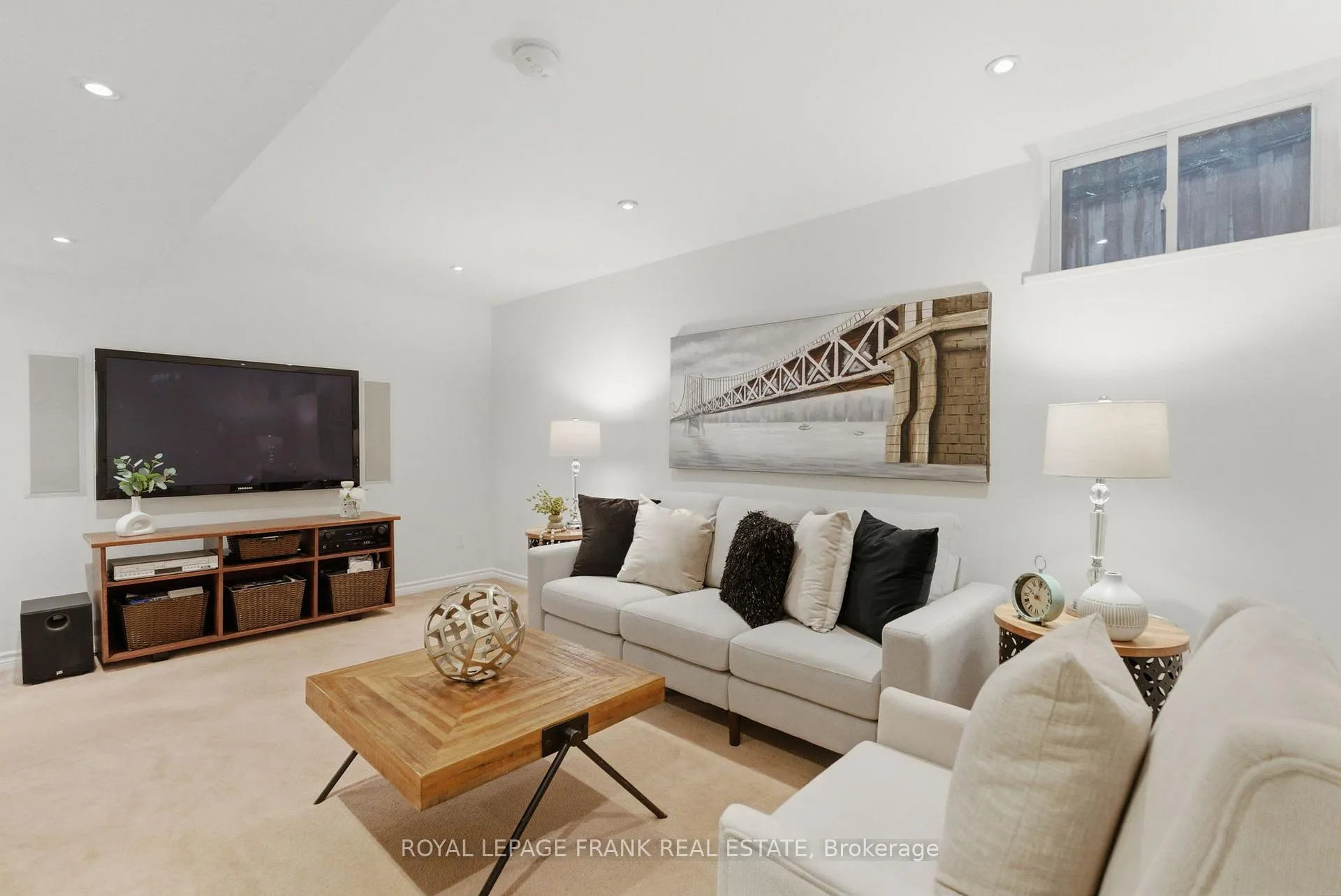 Photo 25 of 49 Mallory Street, Clarington, Courtice — HOMEH