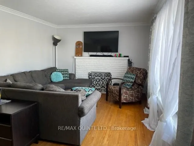 Photo 3 of 42 Fourth Avenue, Quinte West, Trenton Ward — HOMEH