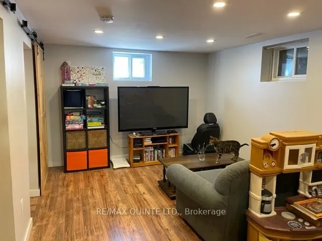 Photo 13 of 42 Fourth Avenue, Quinte West, Trenton Ward — HOMEH