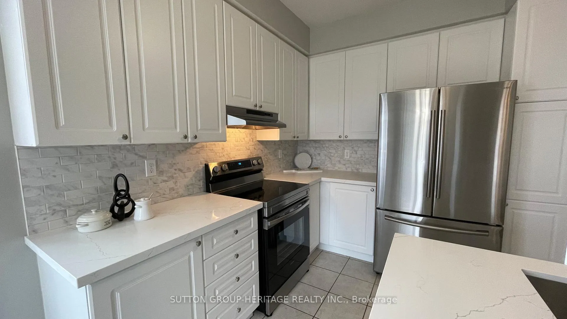 Photo 14 of 57 Kimberly Drive, Whitby, Brooklin — HOMEH