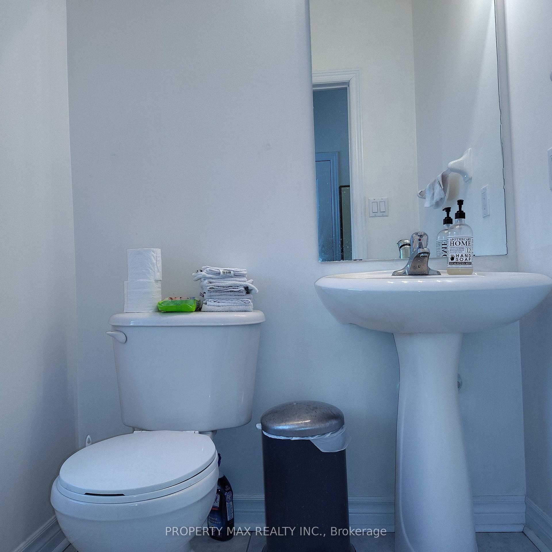 Photo 3 of 55 Park Place Drive, Markham, Greensborough — HOMEH