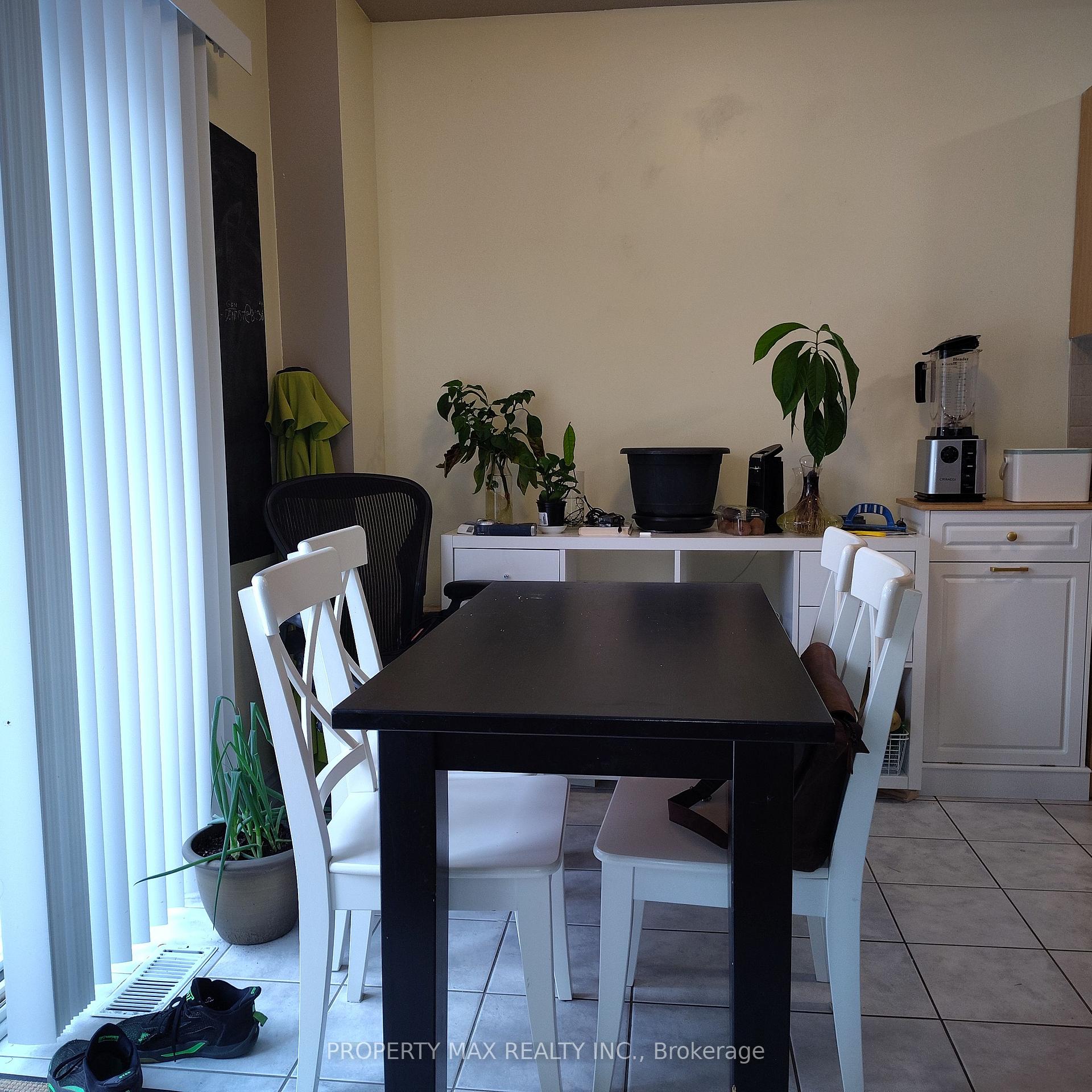 Photo 5 of 55 Park Place Drive, Markham, Greensborough — HOMEH