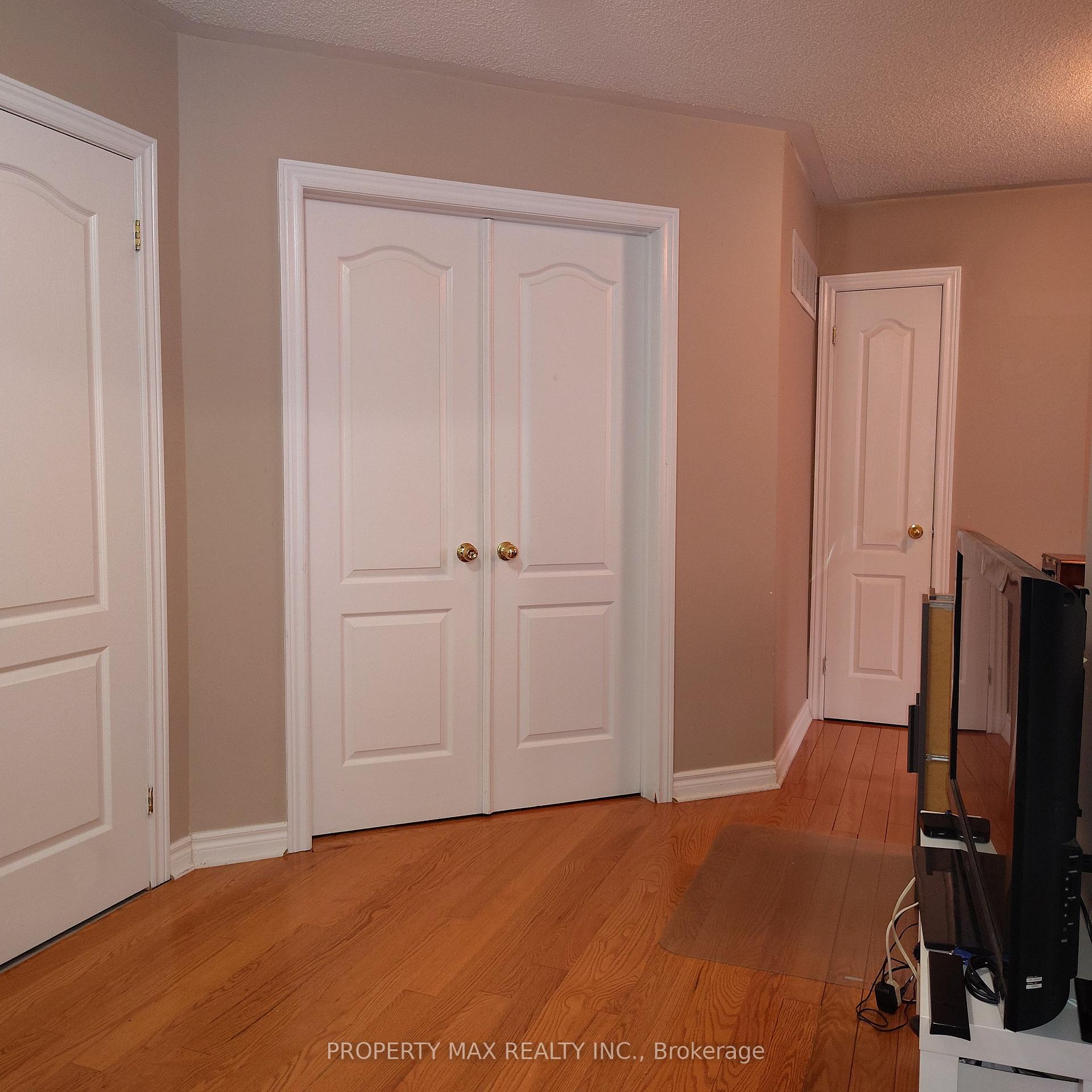 Photo 18 of 55 Park Place Drive, Markham, Greensborough — HOMEH