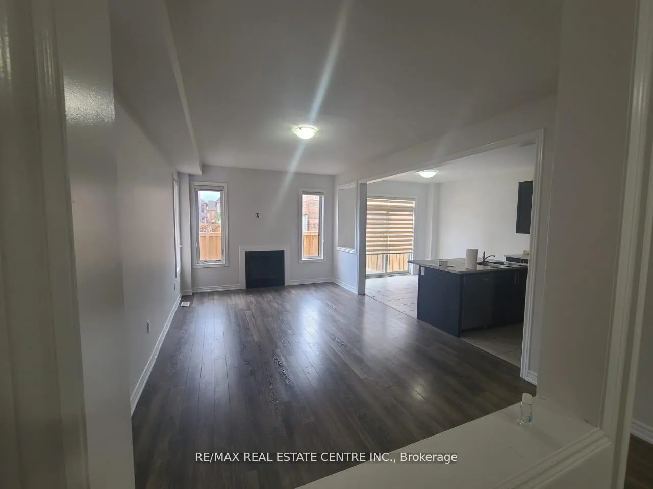Photo 4 of 100 Truro Circle, Brampton, Northwest Brampton — HOMEH