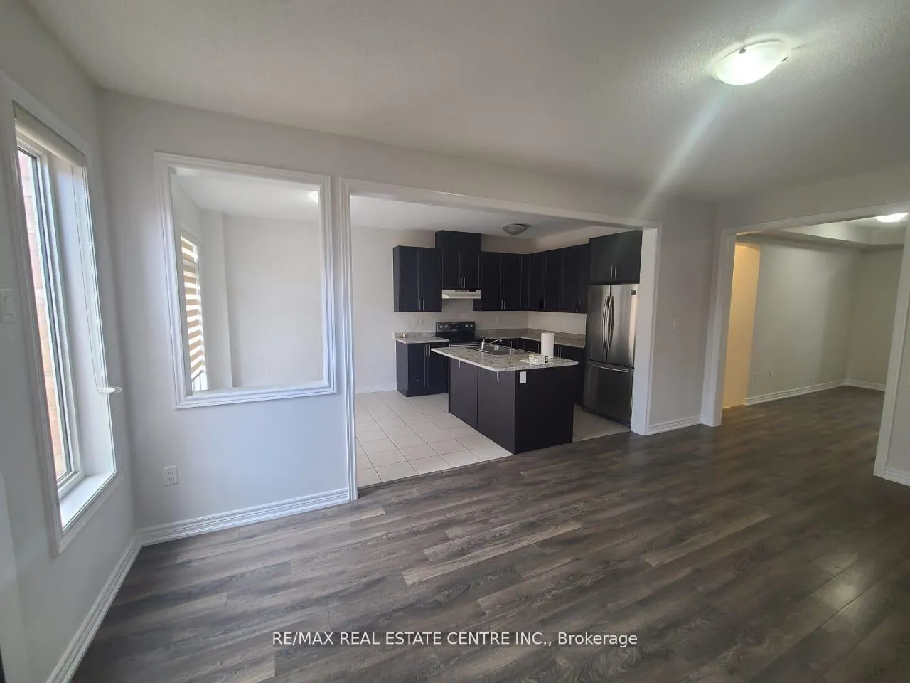 Photo 5 of 100 Truro Circle, Brampton, Northwest Brampton — HOMEH
