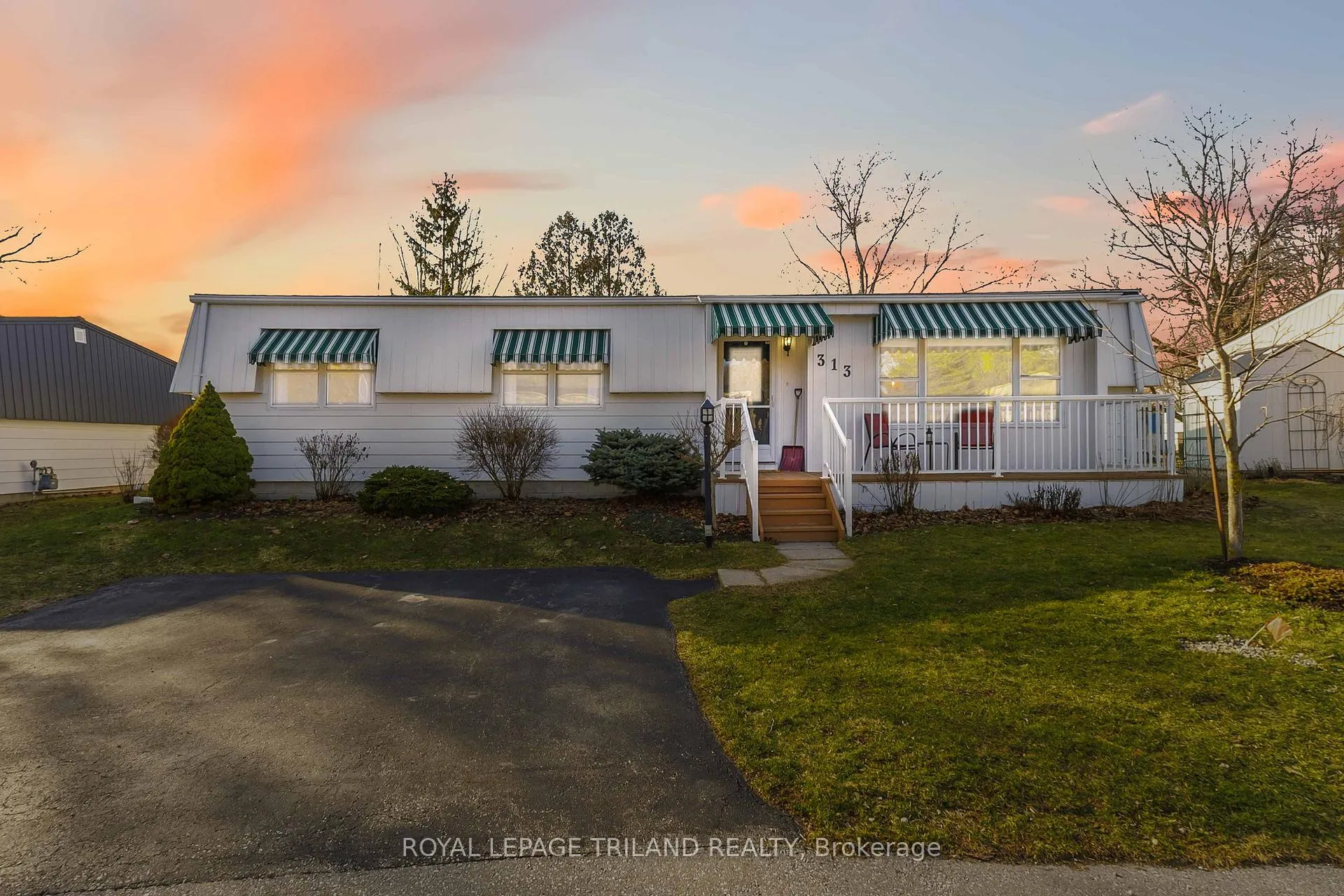 Photo 1 of 313 Pinetree Lane, South Huron, Stephen — HOMEH