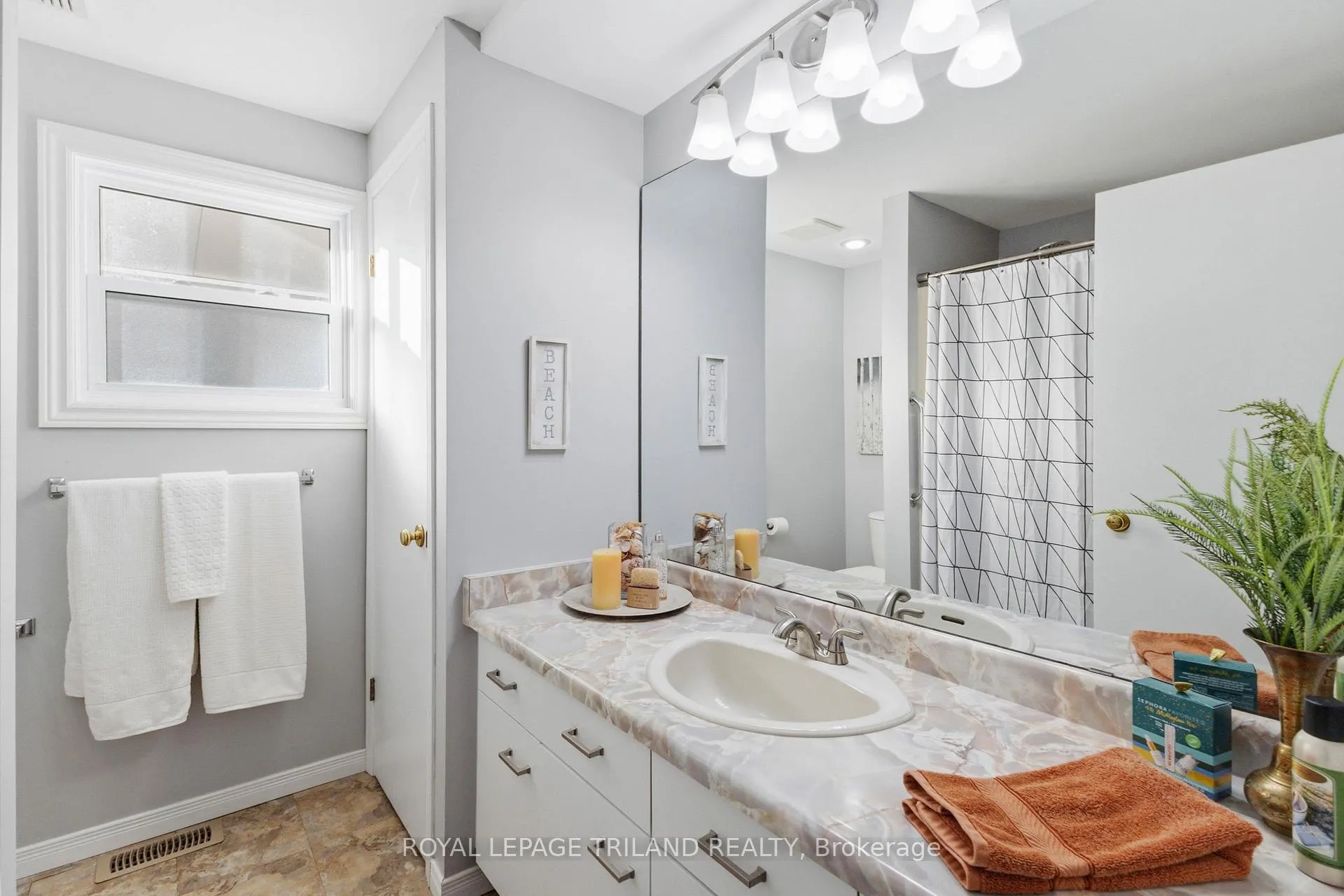Photo 29 of 313 Pinetree Lane, South Huron, Stephen — HOMEH
