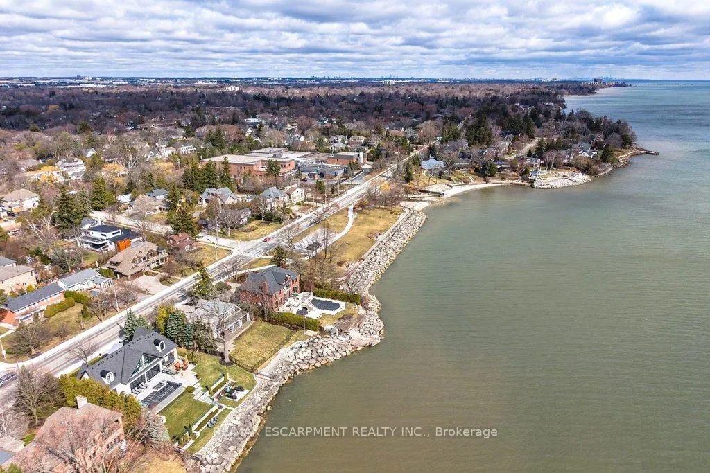 Photo 45 of 3196 Lakeshore Road, Burlington, Roseland — HOMEH