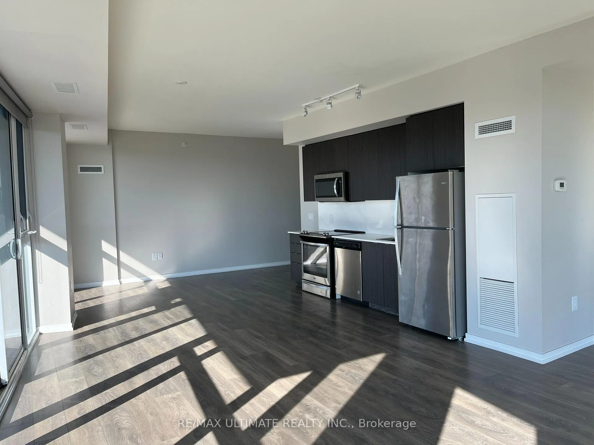 Photo 5 of Unit 1113, 3237 Bayview Avenue, North York, Bayview Woods-Steeles — HOMEH