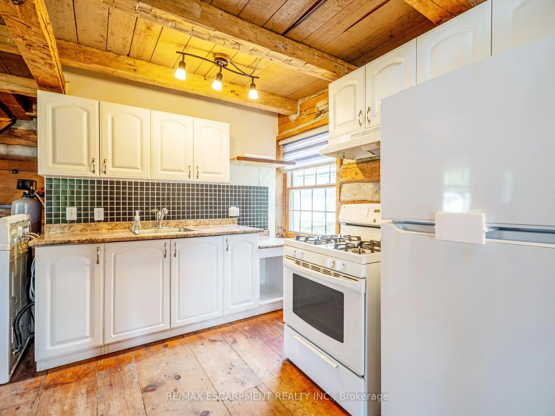 Photo 12 of 145 Alma Street, Guelph/Eramosa, Rockwood — HOMEH