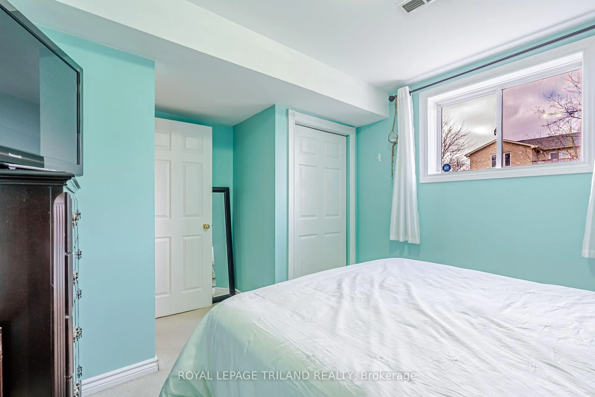 Photo 35 of 14 Amber Drive, Thames Centre, Dorchester — HOMEH