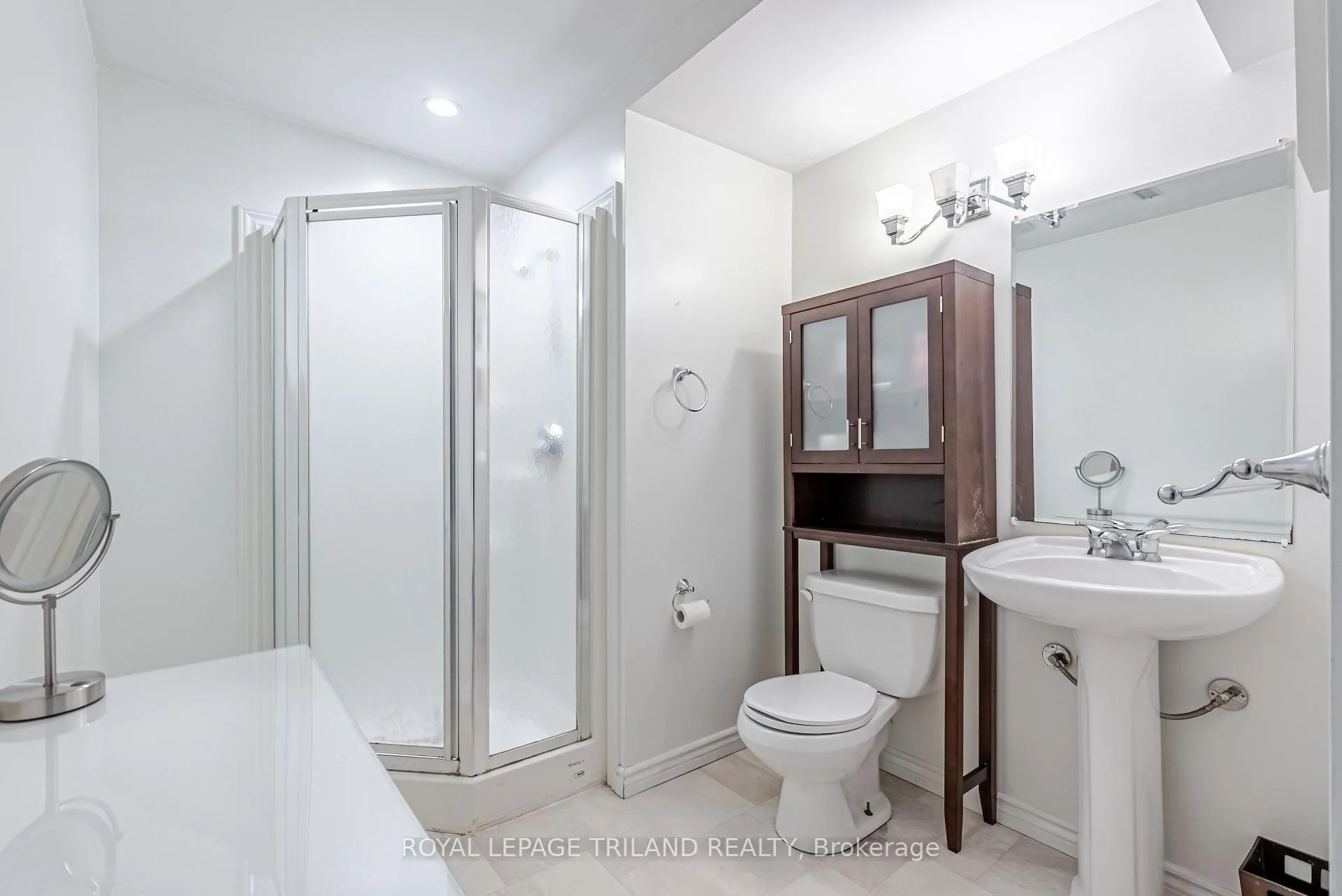 Photo 36 of 14 Amber Drive, Thames Centre, Dorchester — HOMEH