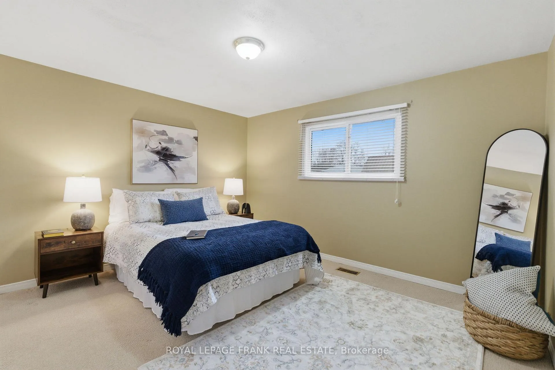 Photo 19 of 380 Surrey Drive, Oshawa, Eastdale — HOMEH