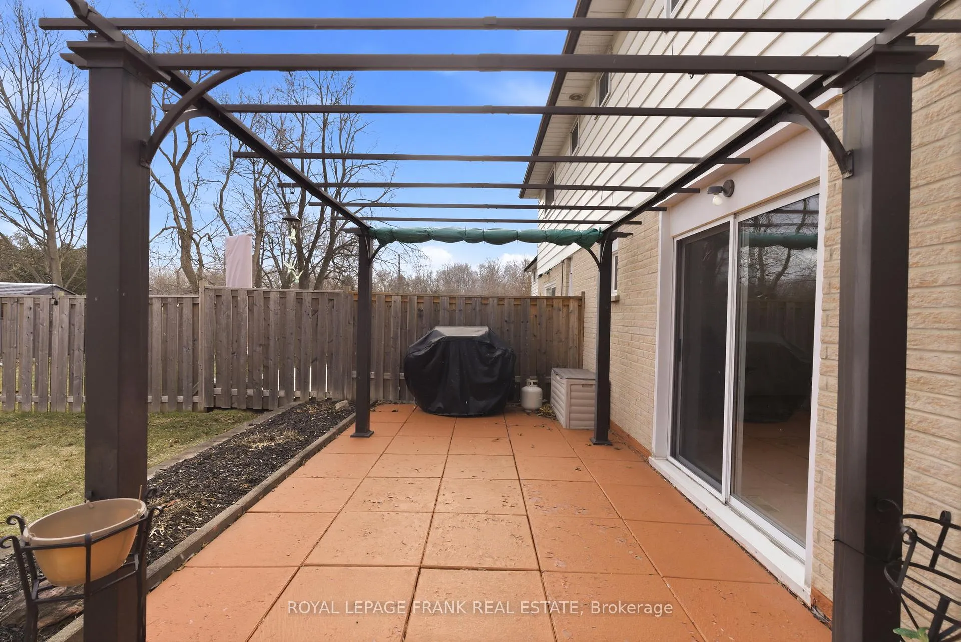 Photo 38 of 380 Surrey Drive, Oshawa, Eastdale — HOMEH