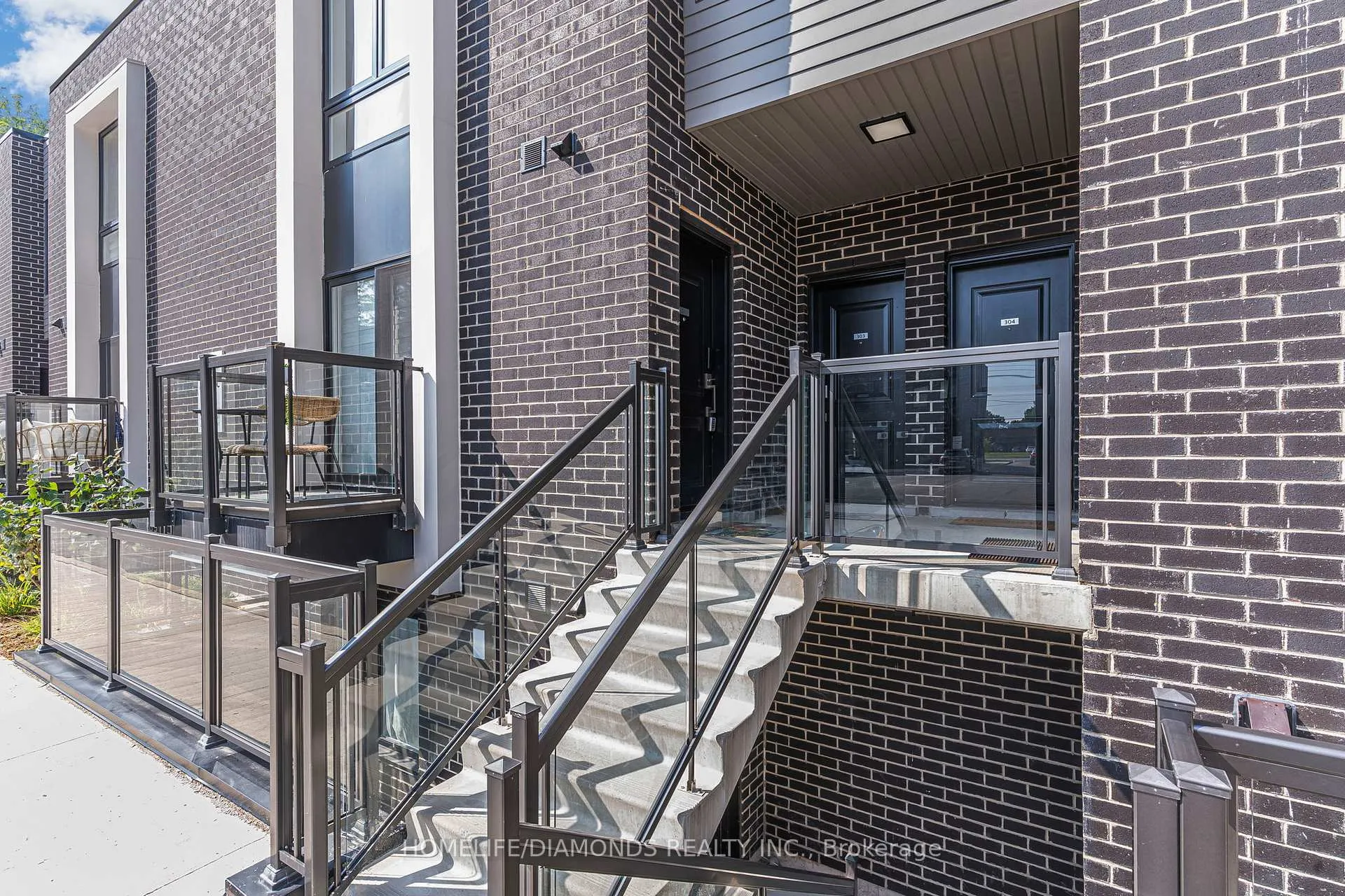 Photo 2 of Unit 203, 6065 Mcleod Road, Niagara Falls, Arad/Fallsview — HOMEH