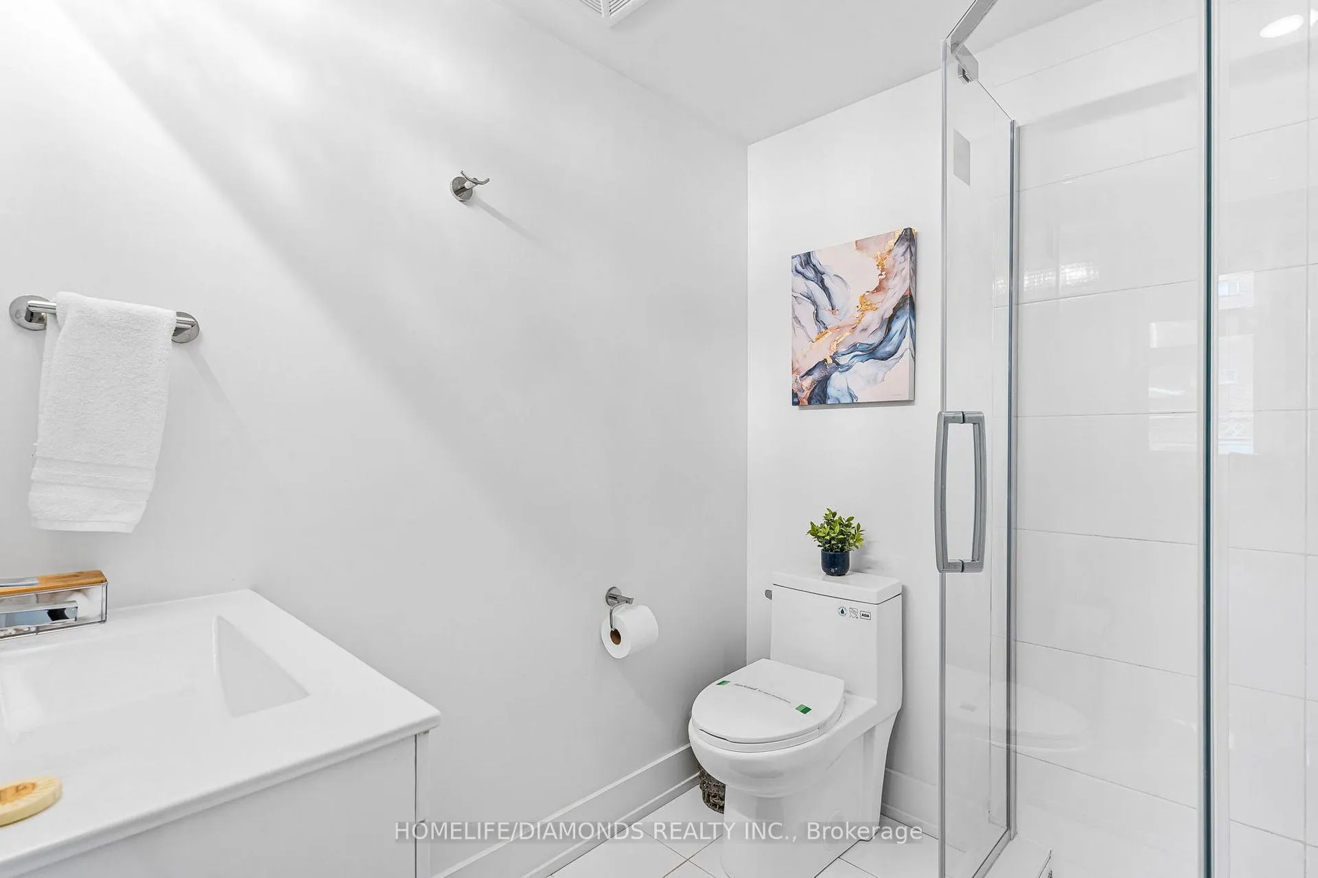 Photo 17 of Unit 203, 6065 Mcleod Road, Niagara Falls, Arad/Fallsview — HOMEH