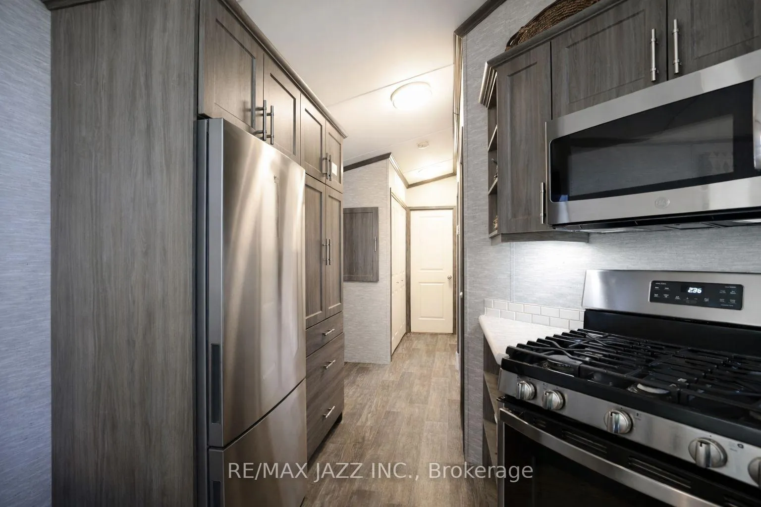 Photo 5 of Unit 819, 225 Platten Boulevard, Scugog, Rural Scugog — HOMEH