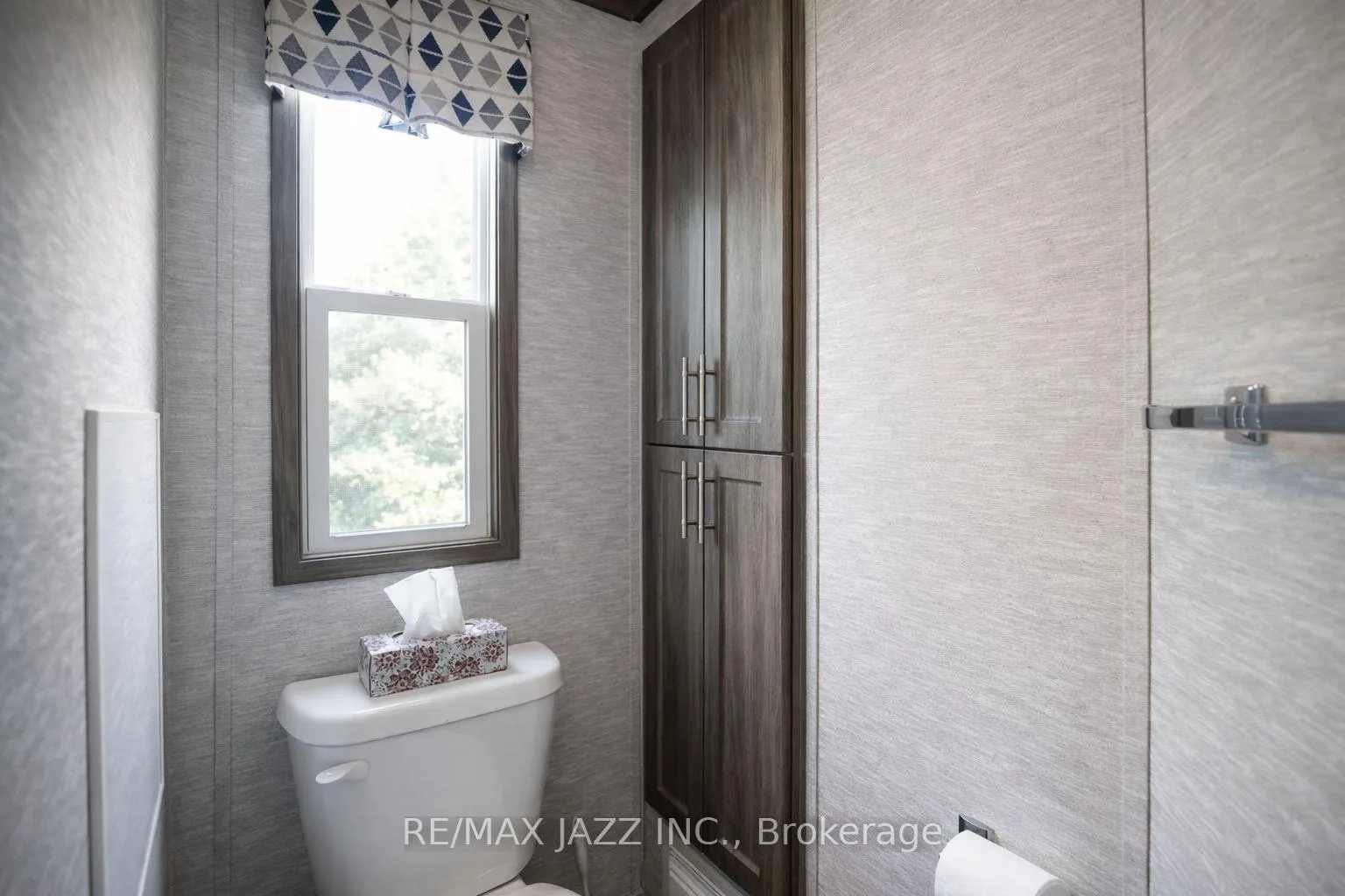 Photo 11 of Unit 819, 225 Platten Boulevard, Scugog, Rural Scugog — HOMEH