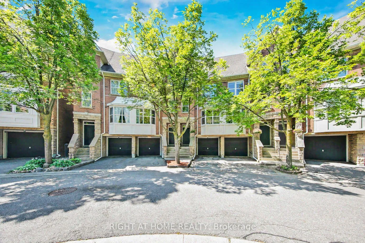 Photo 1 of 23 Michael Way, Markham, Buttonville — HOMEH