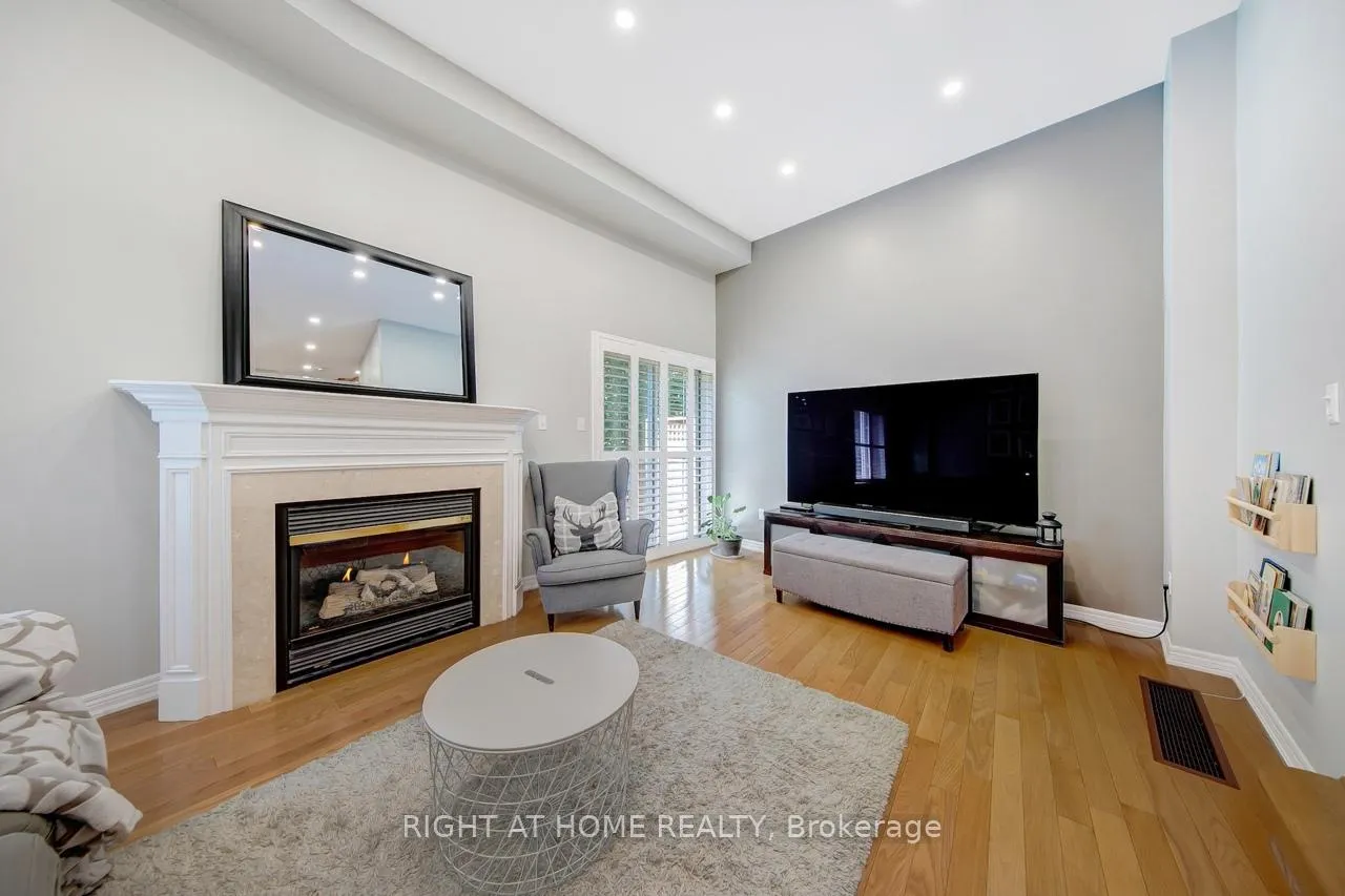 Photo 13 of 23 Michael Way, Markham, Buttonville — HOMEH