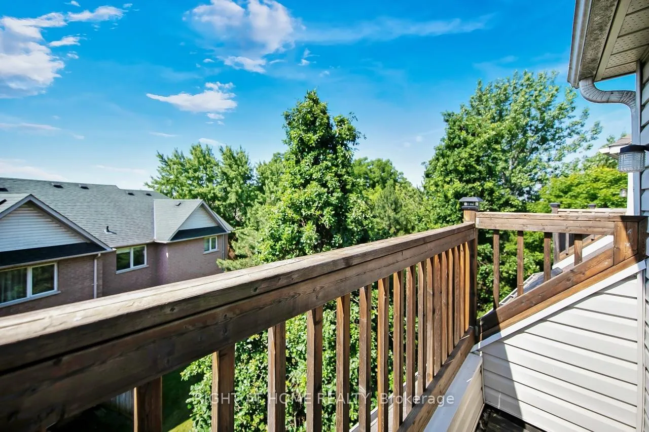 Photo 19 of 23 Michael Way, Markham, Buttonville — HOMEH