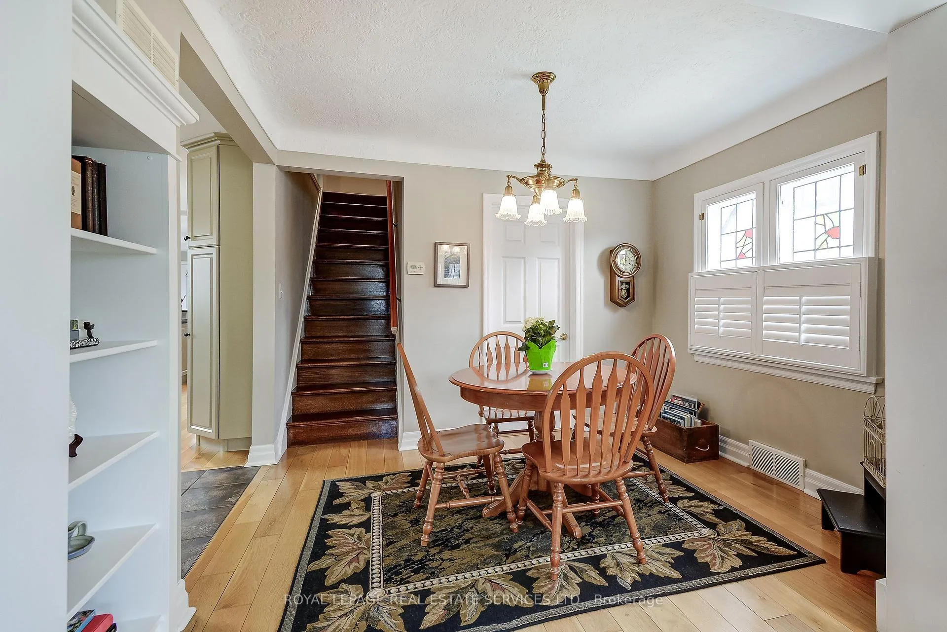 Photo 9 of 58 South Drive, St. Catharines, Old Glenridge — HOMEH