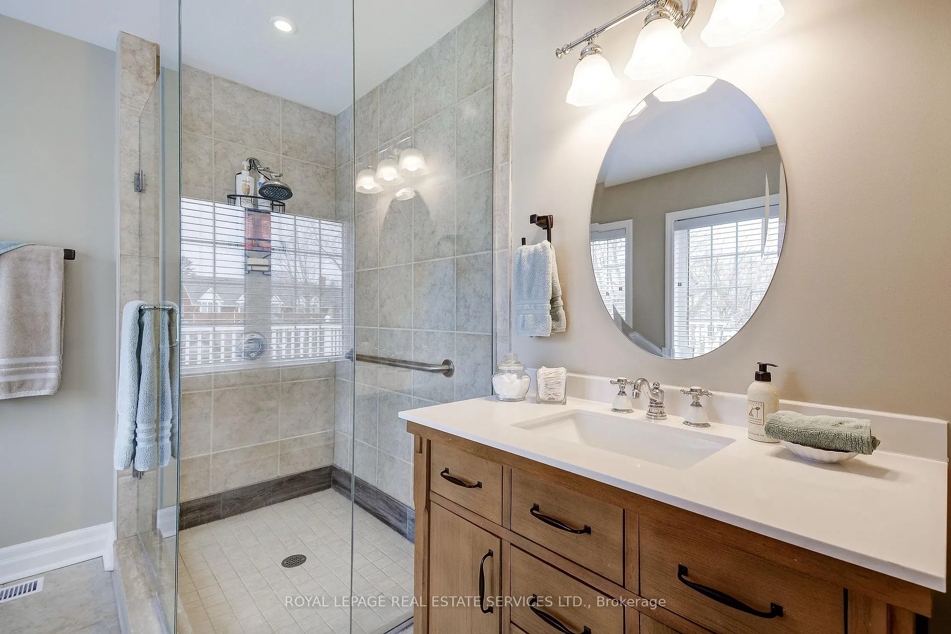 Photo 27 of 58 South Drive, St. Catharines, Old Glenridge — HOMEH