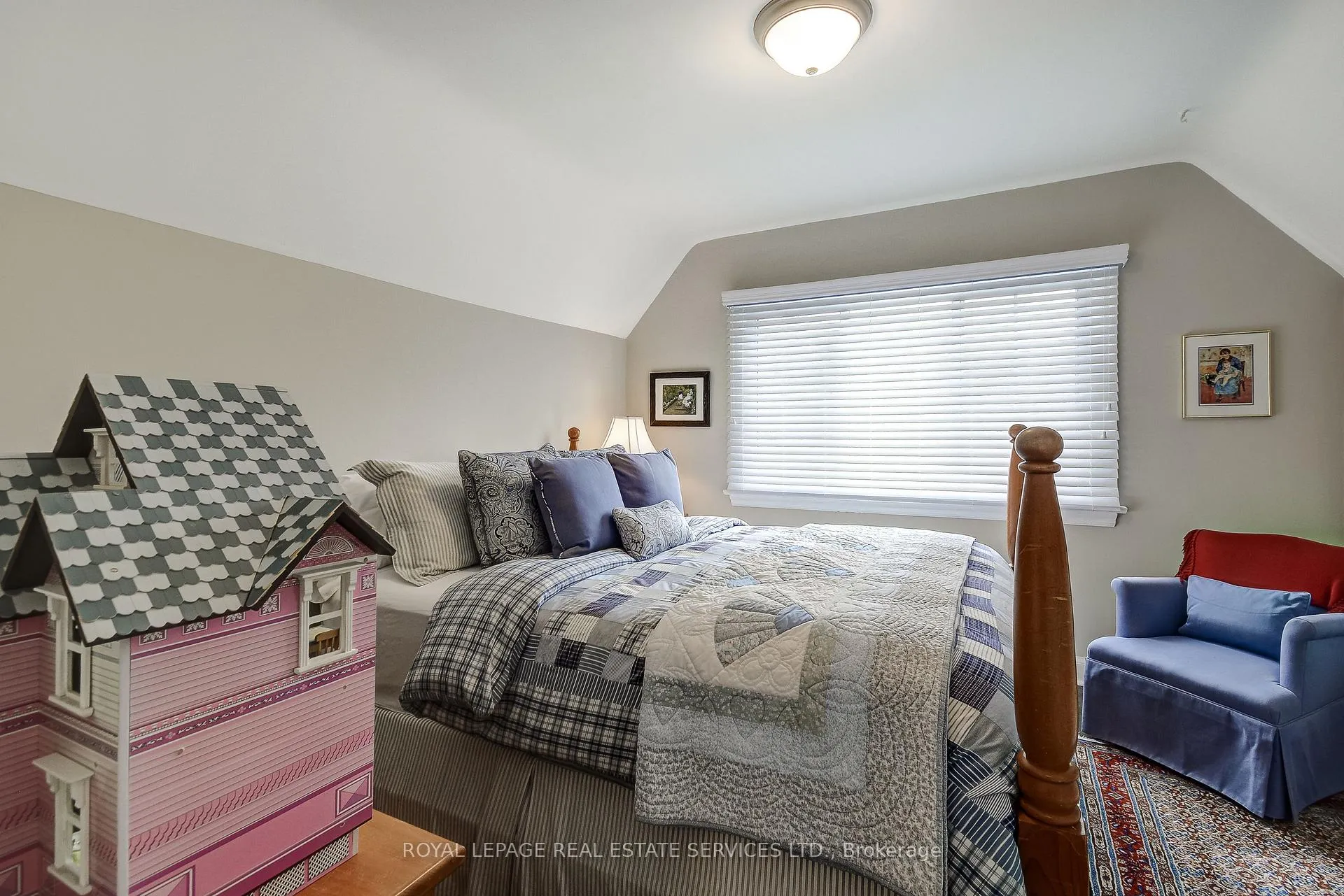 Photo 32 of 58 South Drive, St. Catharines, Old Glenridge — HOMEH