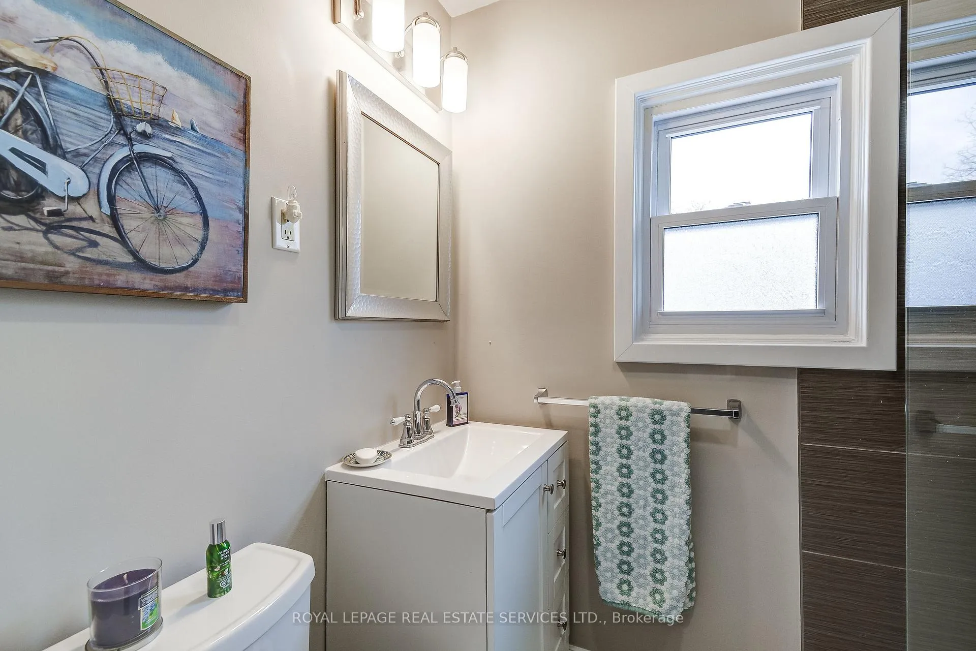 Photo 35 of 58 South Drive, St. Catharines, Old Glenridge — HOMEH