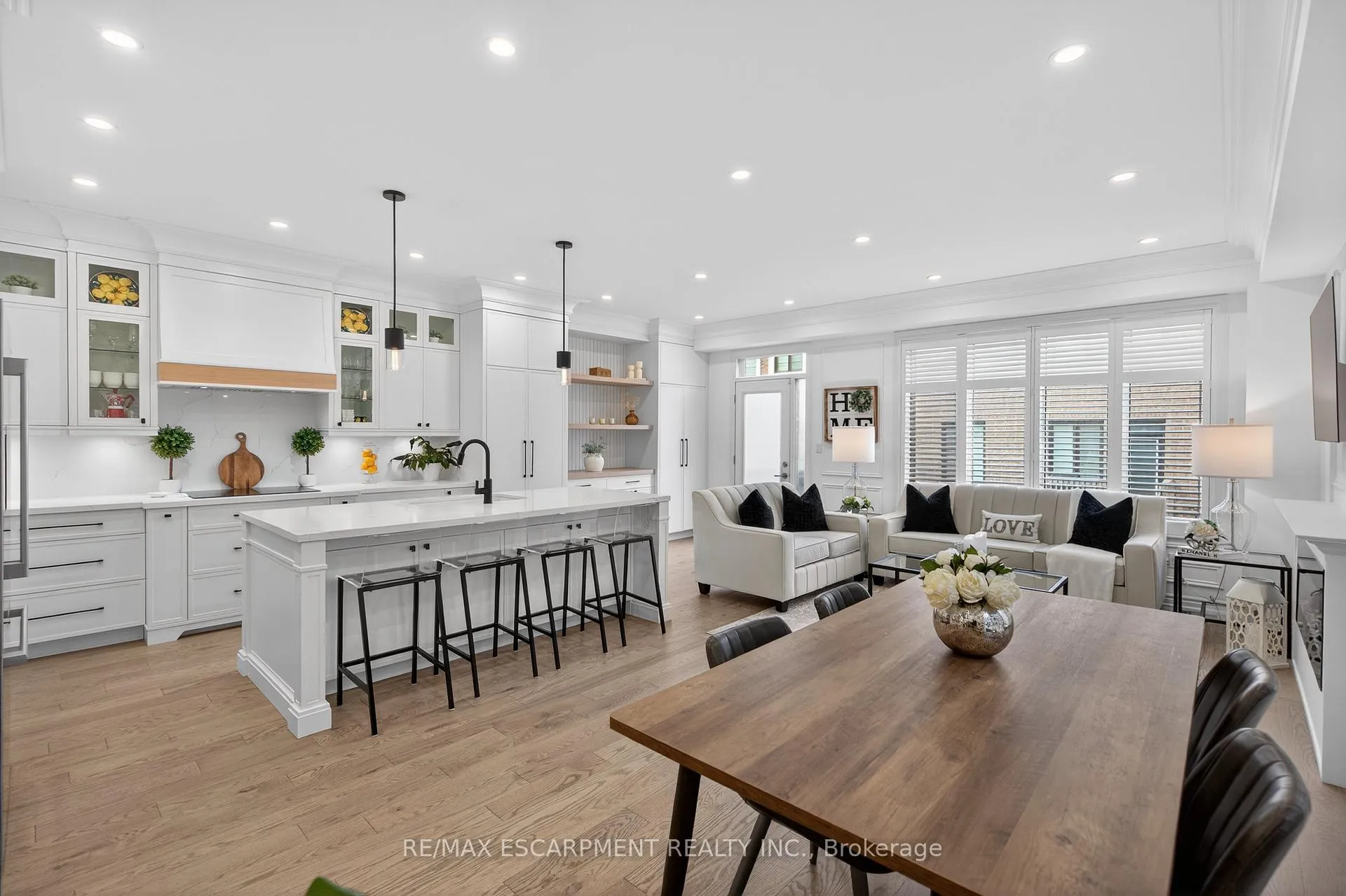 Photo 9 of 491 Celandine Terrace, Milton, Walker — HOMEH