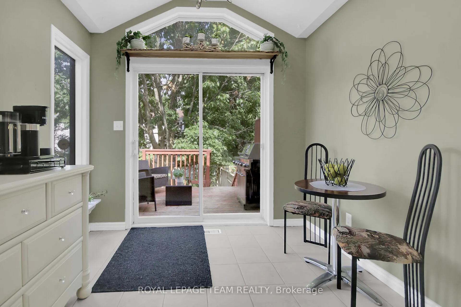 Photo 15 of 75 Inverary Drive, Ottawa, Kanata - Morgan's Grant/South March — HOMEH