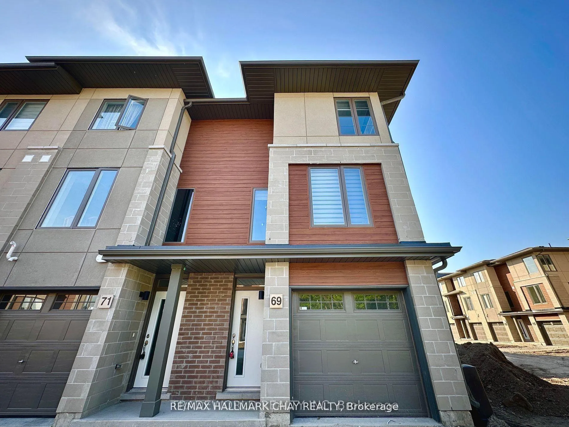 Photo 1 of 69 Winters Crescent, Collingwood — HOMEH