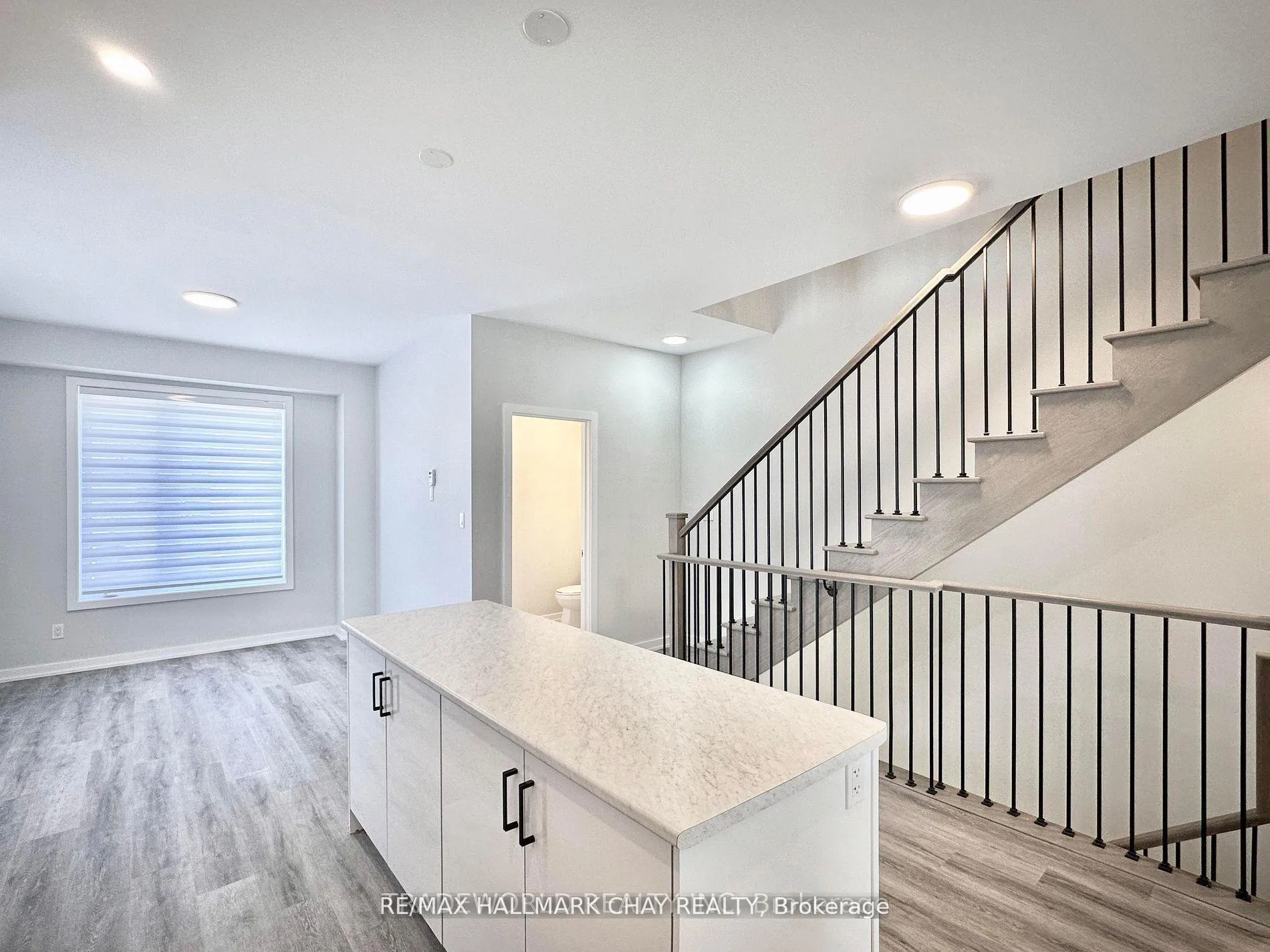 Photo 15 of 69 Winters Crescent, Collingwood — HOMEH