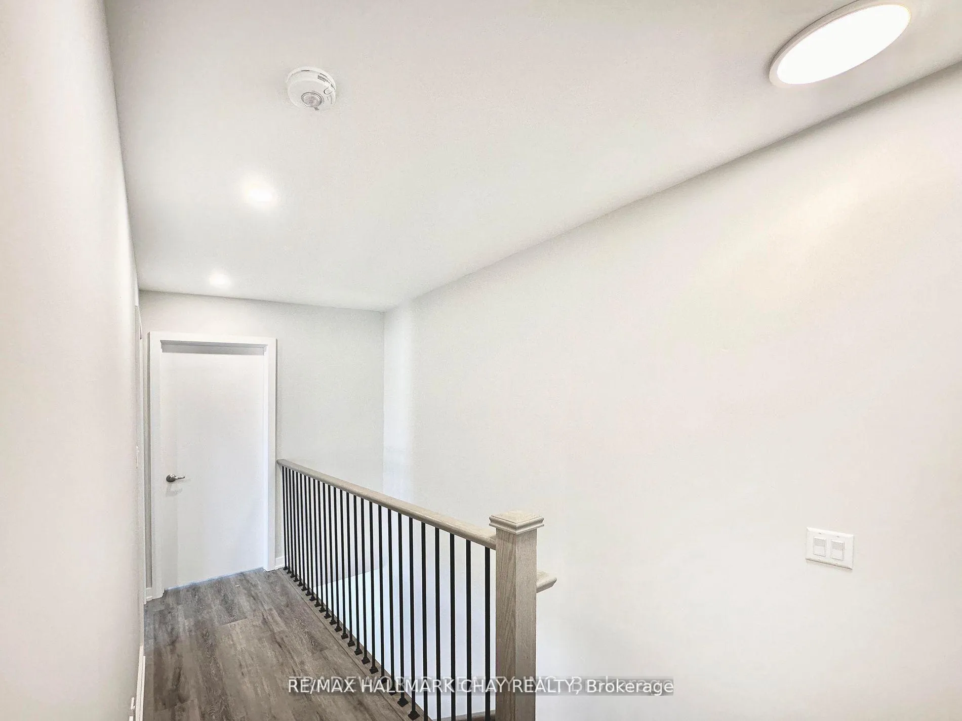 Photo 24 of 69 Winters Crescent, Collingwood — HOMEH
