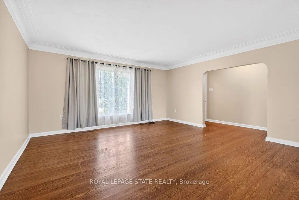Photo 7 of 42 Evergreen Avenue, Hamilton, Stoney Creek — HOMEH