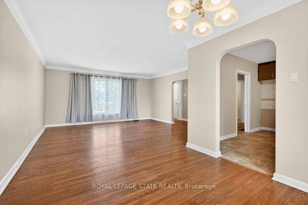 Photo 11 of 42 Evergreen Avenue, Hamilton, Stoney Creek — HOMEH