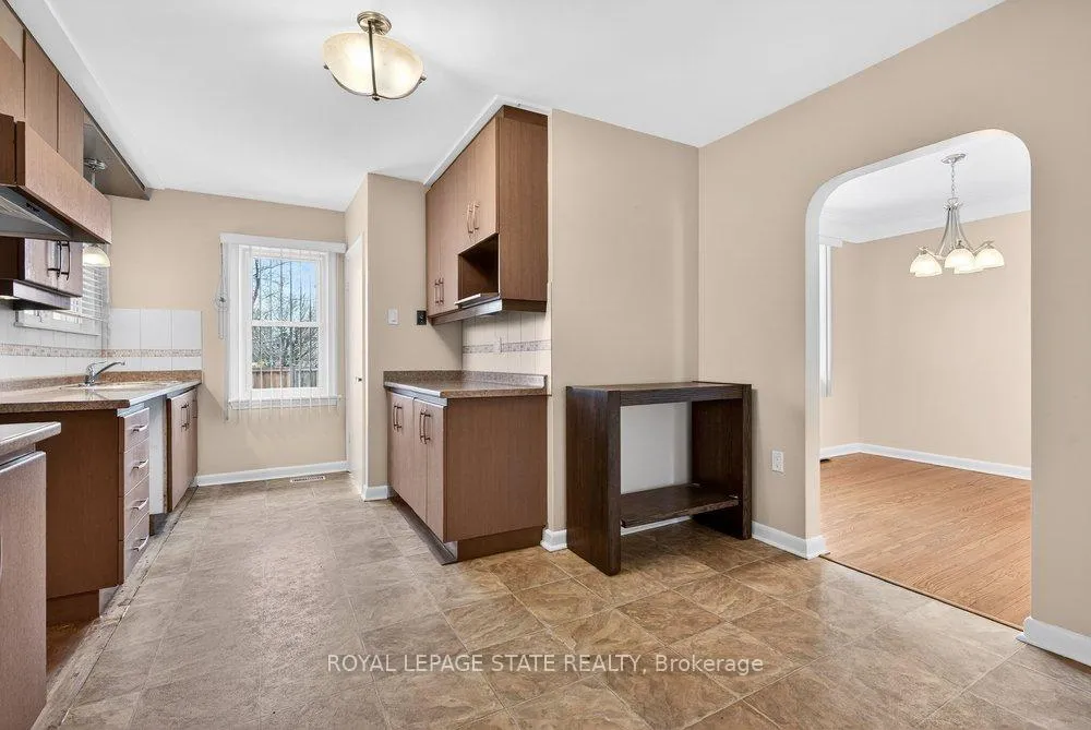Photo 17 of 42 Evergreen Avenue, Hamilton, Stoney Creek — HOMEH