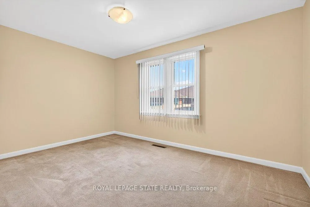 Photo 18 of 42 Evergreen Avenue, Hamilton, Stoney Creek — HOMEH