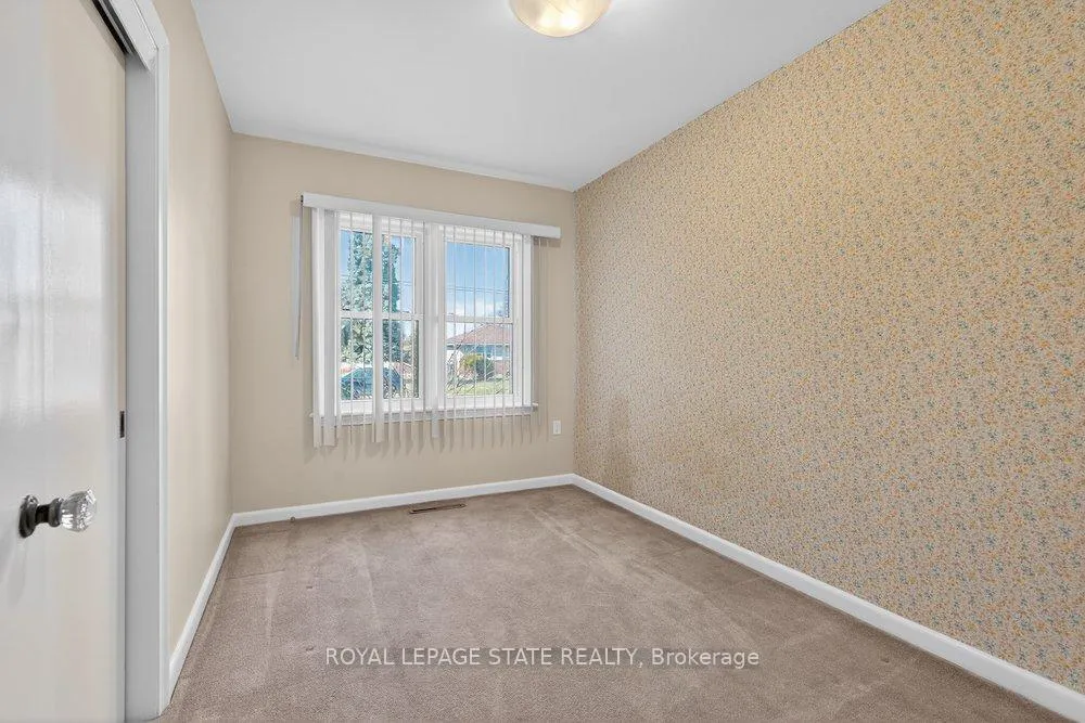 Photo 24 of 42 Evergreen Avenue, Hamilton, Stoney Creek — HOMEH
